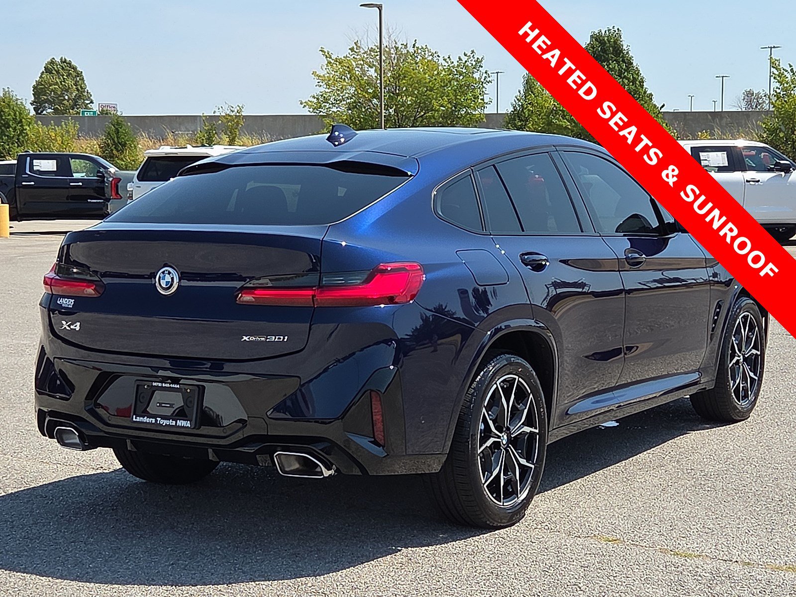 Used 2025 BMW X4 xDrive30i w/ Premium Package AWD/4WD image 5