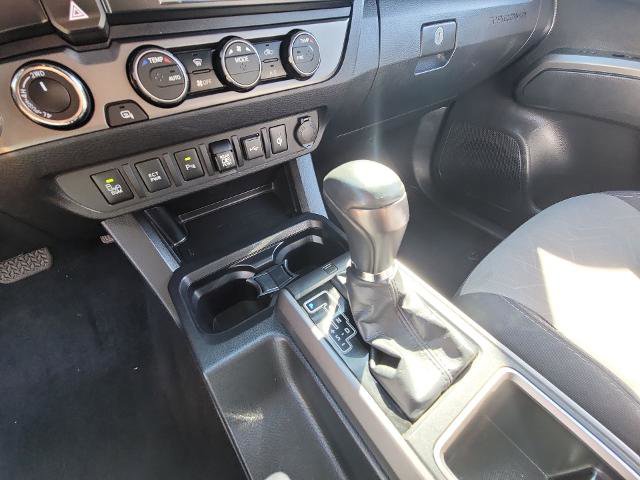 Used 2022 Toyota Tacoma TRD Sport w/ Technology Package AWD/4WD image 16