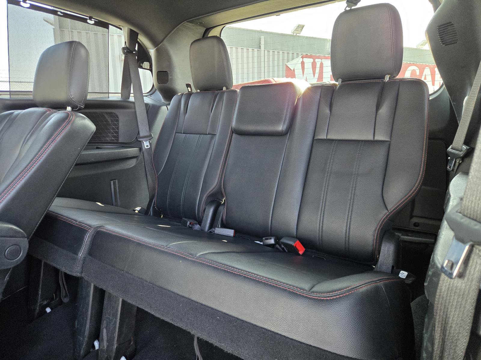 Used 2014 Dodge Grand Caravan R/T w/ Driver Convenience Group FWD image 22