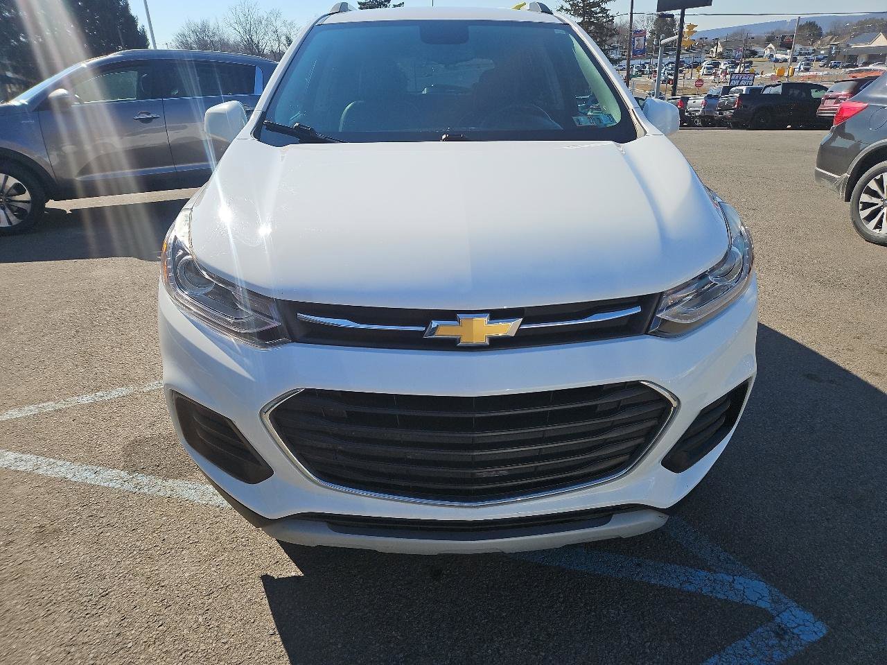Used 2017 Chevrolet Trax LT w/ LT Convenience Package image 8