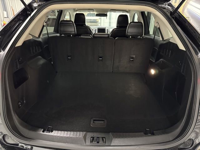 Used 2024 Ford Edge SEL image 19
