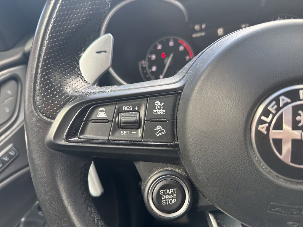 Used 2022 Alfa Romeo Stelvio Veloce image 34