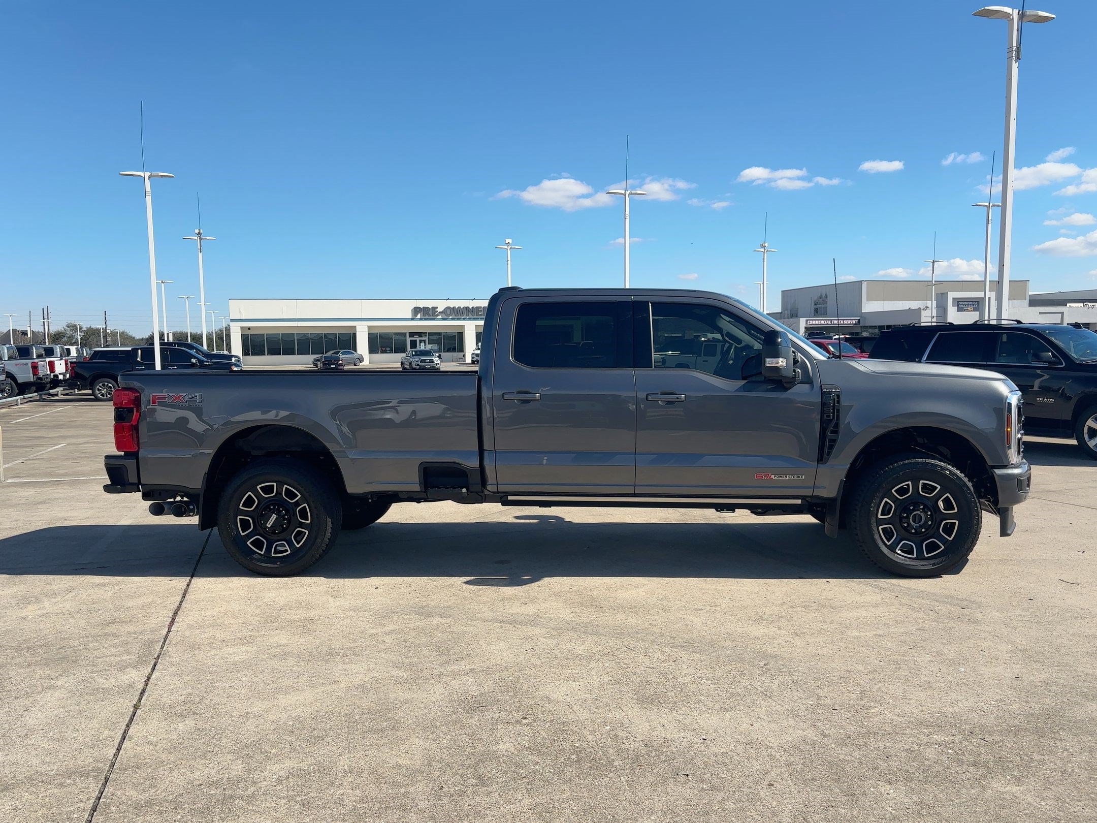 Used 2026 Ford F350 Platinum AWD/4WD image 2