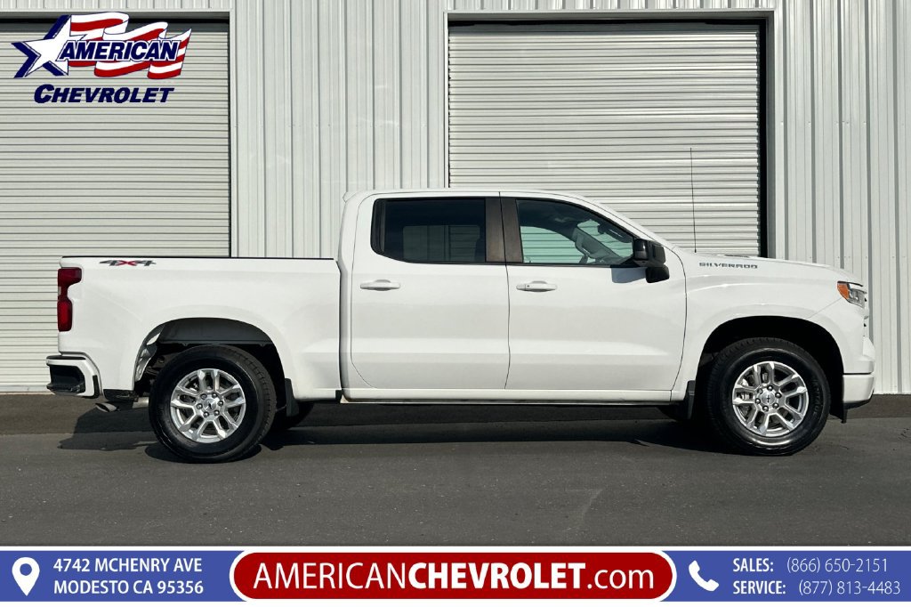 Used 2022 Chevrolet Silverado 1500 RST AWD/4WD image 3