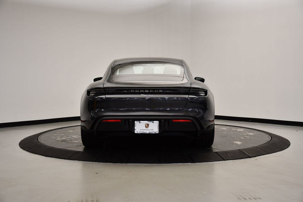 Used 2025 Porsche Taycan image 4