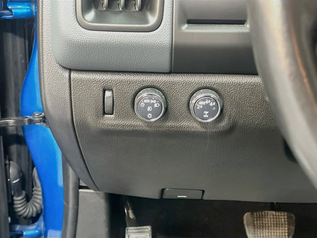 Used 2022 Chevrolet Colorado Z71 AWD/4WD image 10