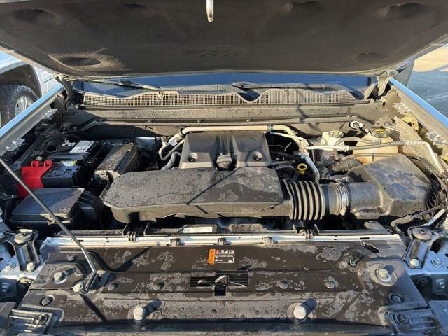 Used 2024 Chevrolet Colorado Z71 w/ Z71 Convenience Package 2 image 36