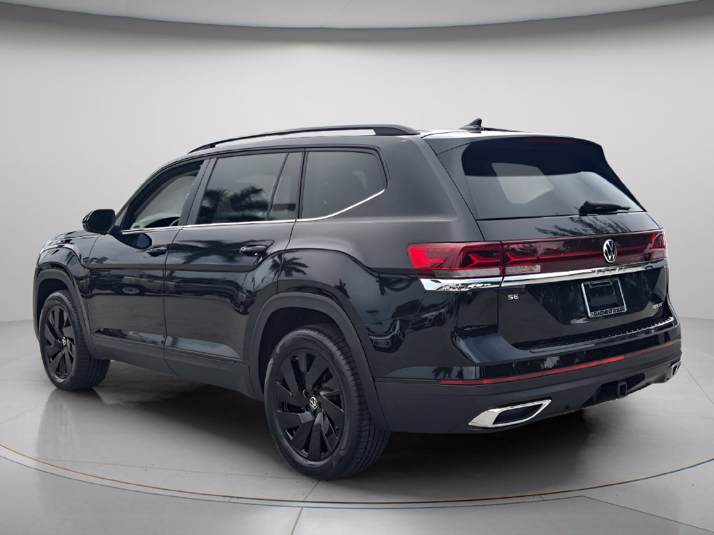 Certified 2026 Volkswagen Atlas SE w/ Panoramic Sunroof Package FWD image 8