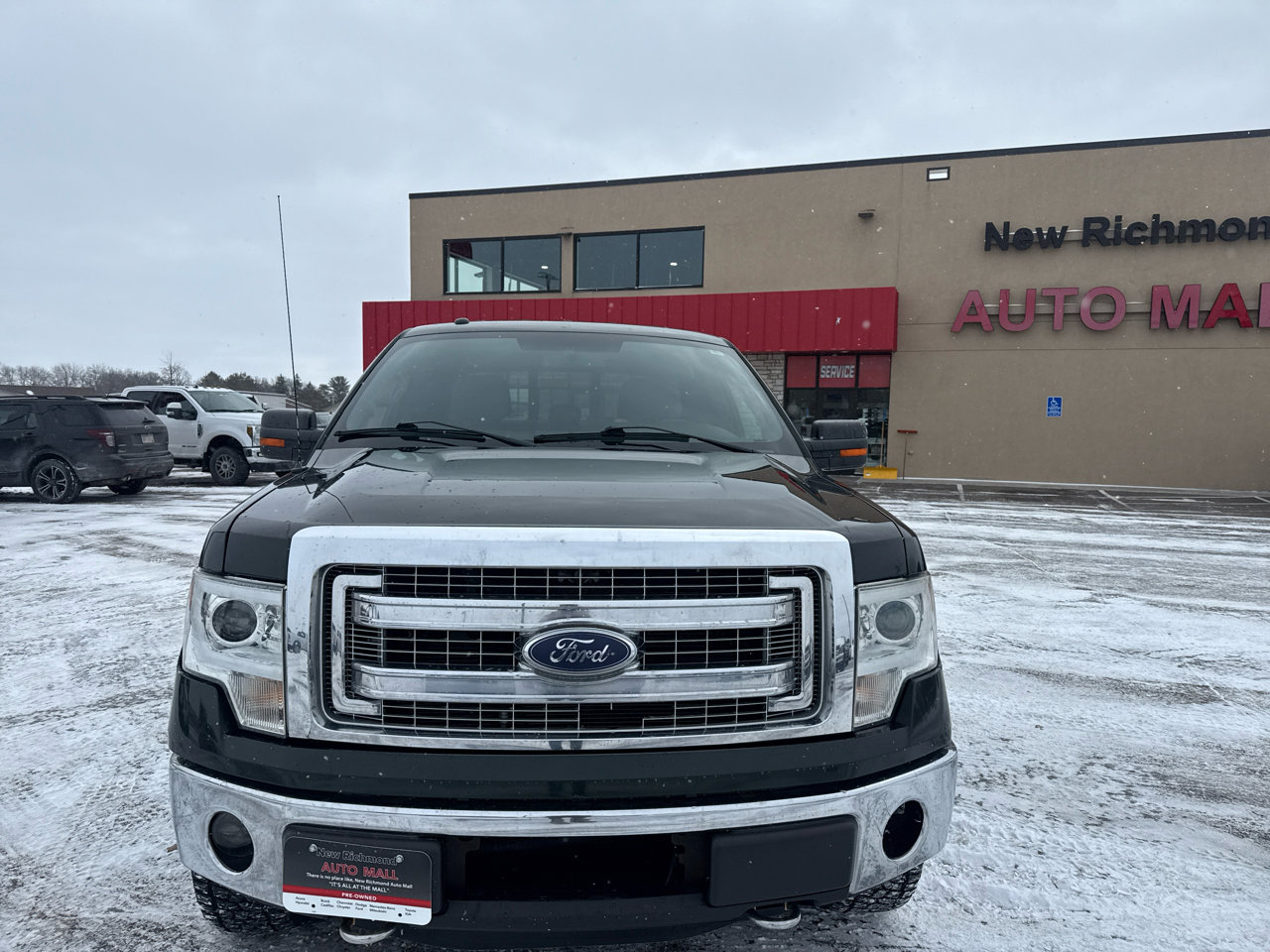 Used 2014 Ford F150 XLT w/ Equipment Group 302A Luxury image 8