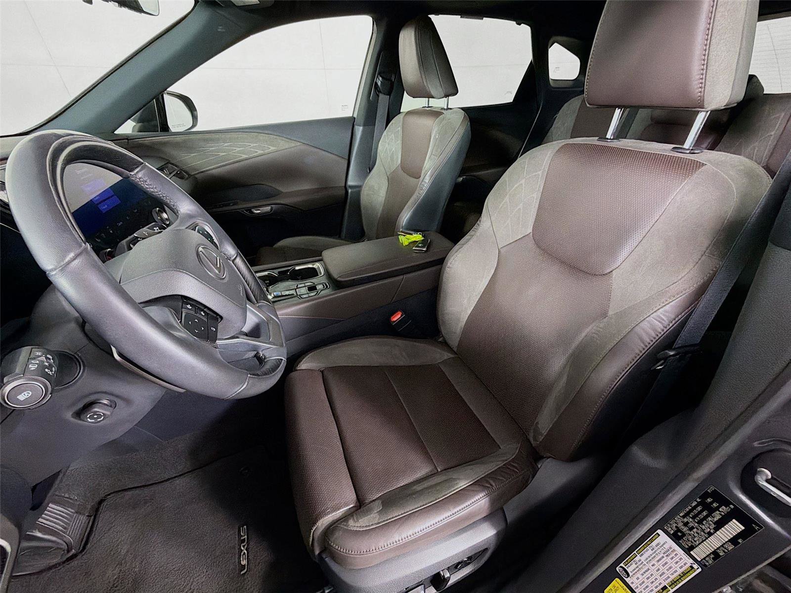 Used 2023 Lexus RX 350 w/ Cold Area Package image 11