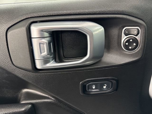 Used 2023 Jeep Wrangler Unlimited Sport image 29