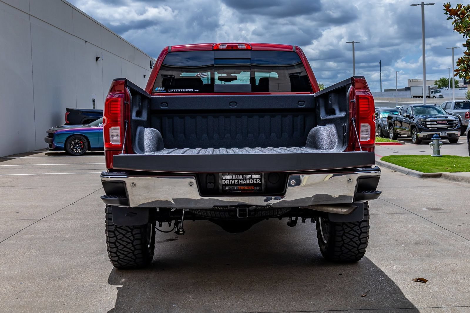 Used 2018 Chevrolet Silverado 1500 LTZ w/ Sport Package AWD/4WD image 9