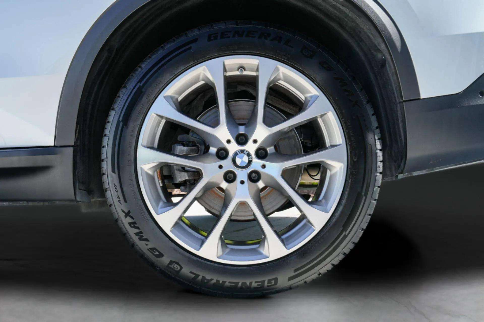 Used 2023 BMW X5 sDrive40i w/ Premium Package image 43