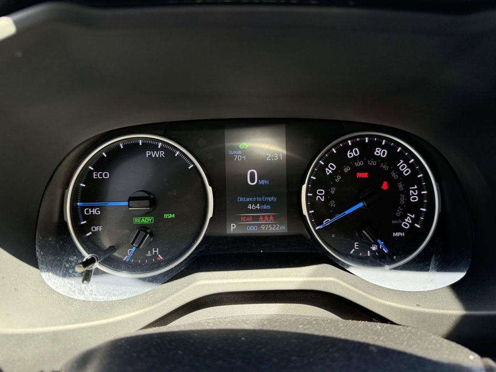 Used 2022 Toyota RAV4 XLE Premium AWD/4WD image 16
