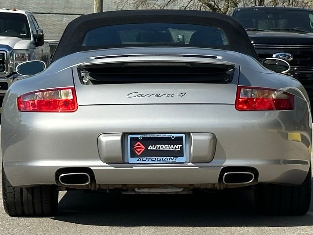Used 2006 Porsche 911 Carrera image 9