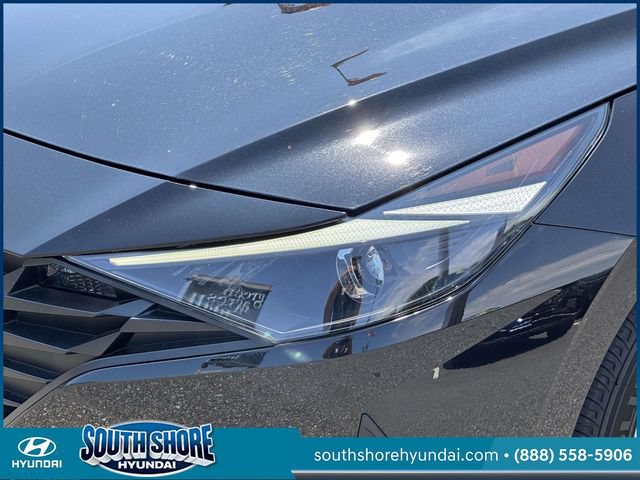 Certified 2023 Hyundai Elantra SE FWD image 12