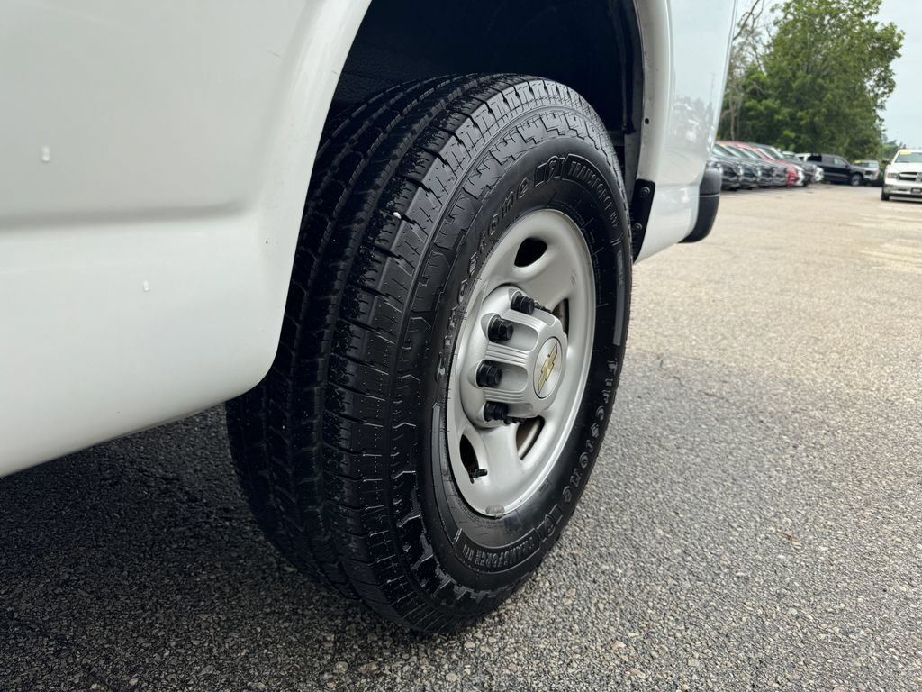 Used 2022 Chevrolet Express 3500 Extended RWD image 16