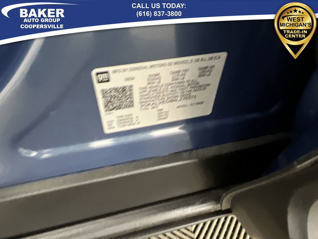 Used 2024 GMC Terrain SLT w/ Elevation Edition image 34