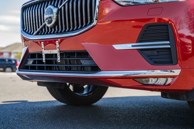 Certified 2023 Volvo XC60 B5 Plus w/ Climate Package image 13