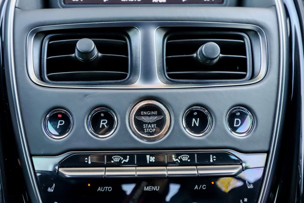 Used 2019 Aston Martin DBS Superleggera RWD image 32