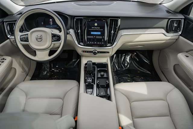 Used 2025 Volvo S60 B5 Plus AWD/4WD image 20