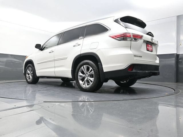 Used 2015 Toyota Highlander XLE AWD/4WD image 36