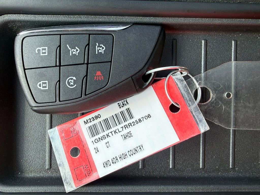 Used 2024 Chevrolet Tahoe High Country image 43