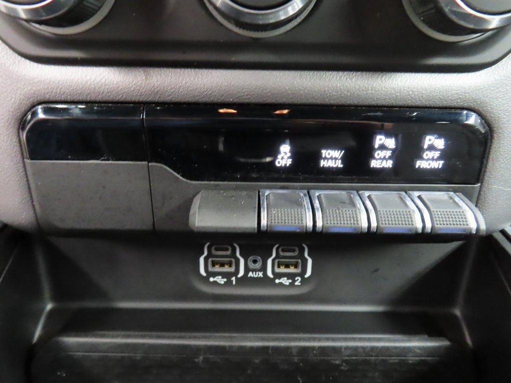 Used 2022 RAM 1500 Big Horn AWD/4WD image 49