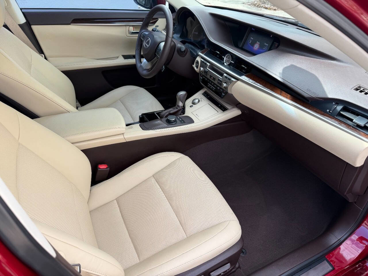 Used 2018 Lexus ES 350 image 25