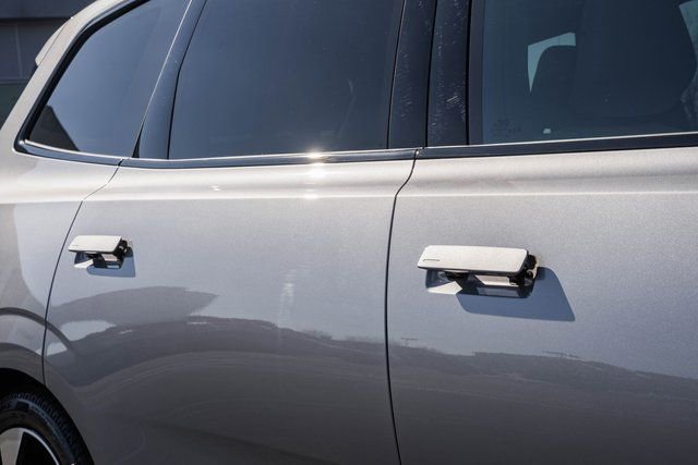 New 2026 Volvo EX90 Ultra image 17