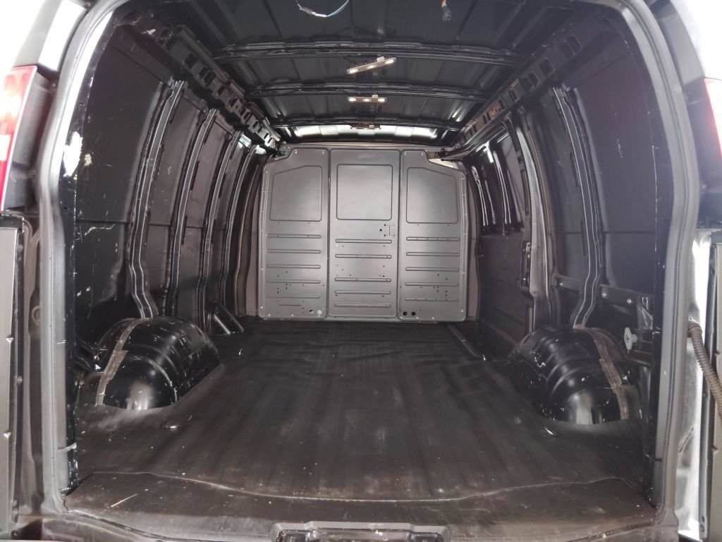 Used 2021 Chevrolet Express 2500 w/ Driver Convenience Package RWD image 17