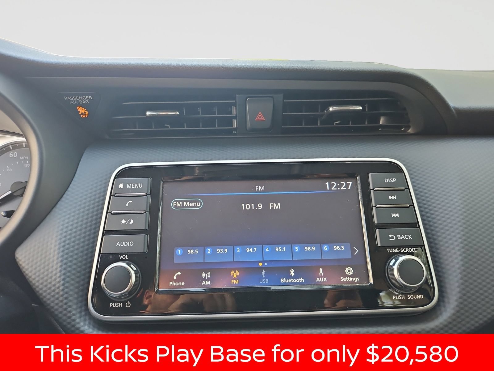 Used 2025 Nissan Kicks Play S FWD image 27