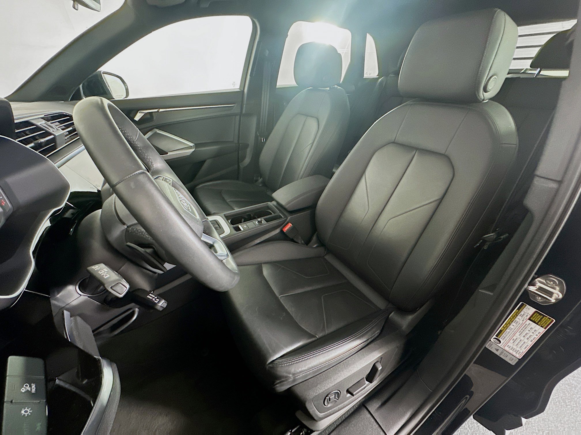 Used 2025 Audi Q3 2.0T Premium image 13