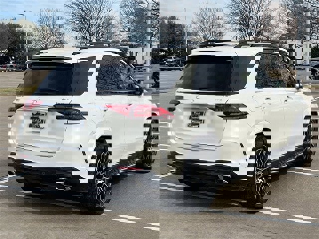 Used 2022 Mercedes-Benz GLE 450 4MATIC image 4