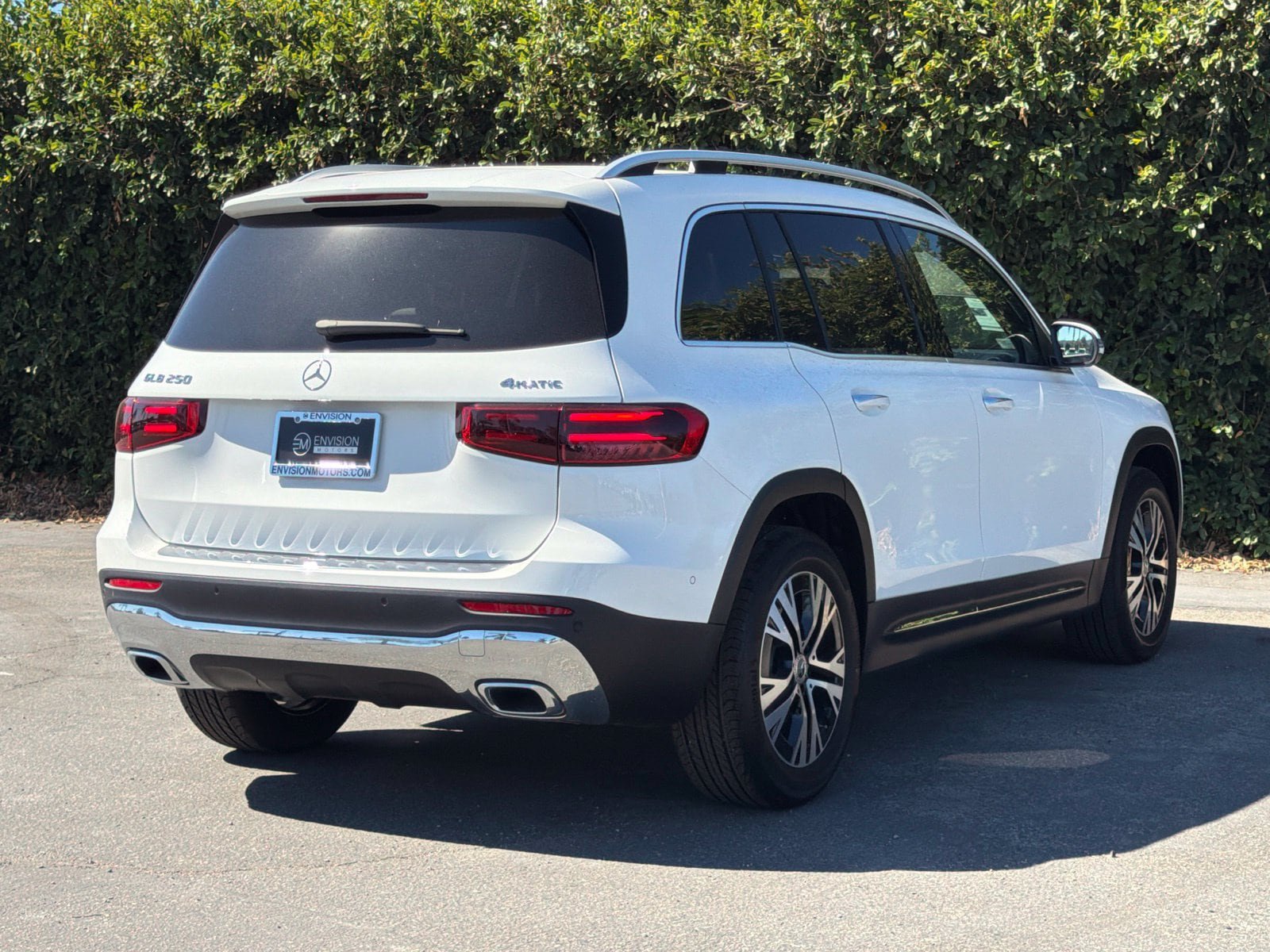 New 2026 Mercedes-Benz GLB 250 4MATIC image 10