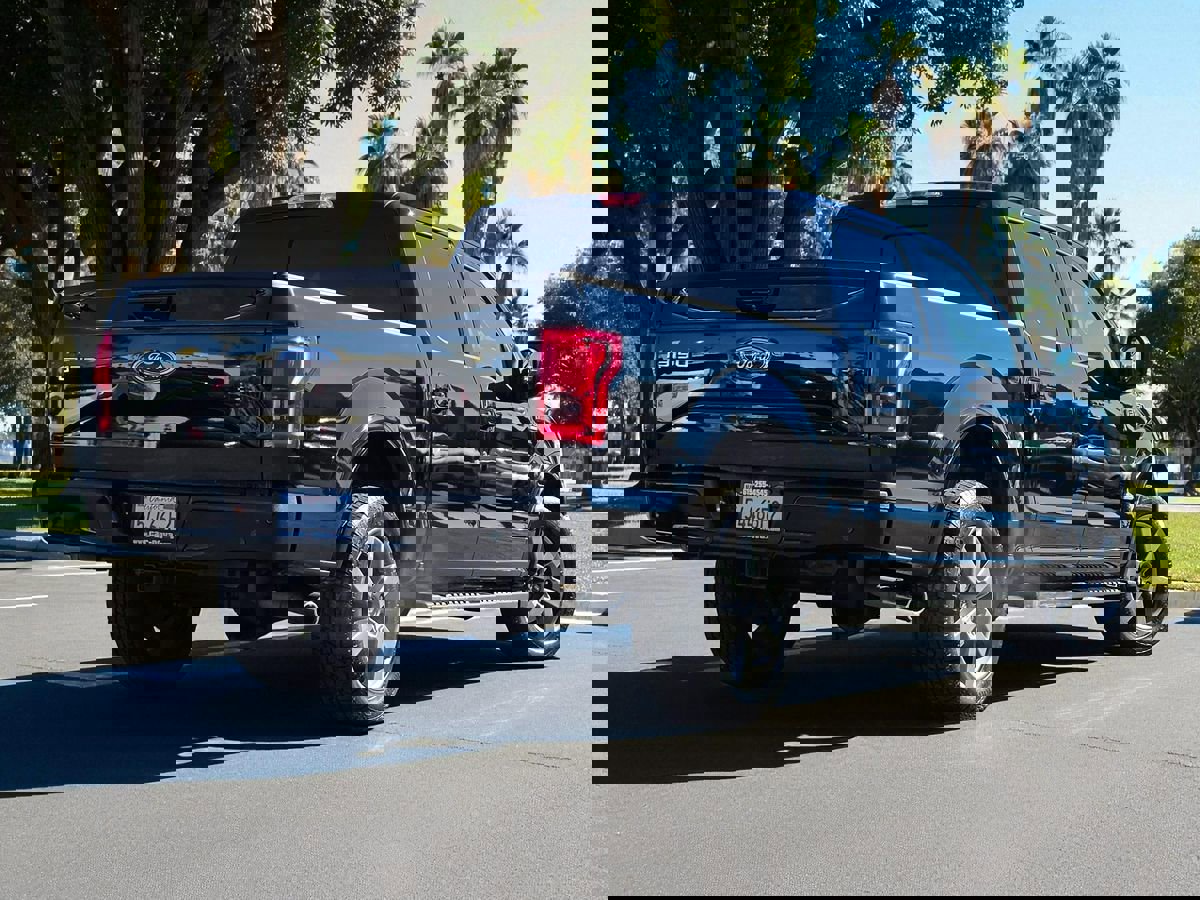 Used 2017 Ford F150 Lariat image 7