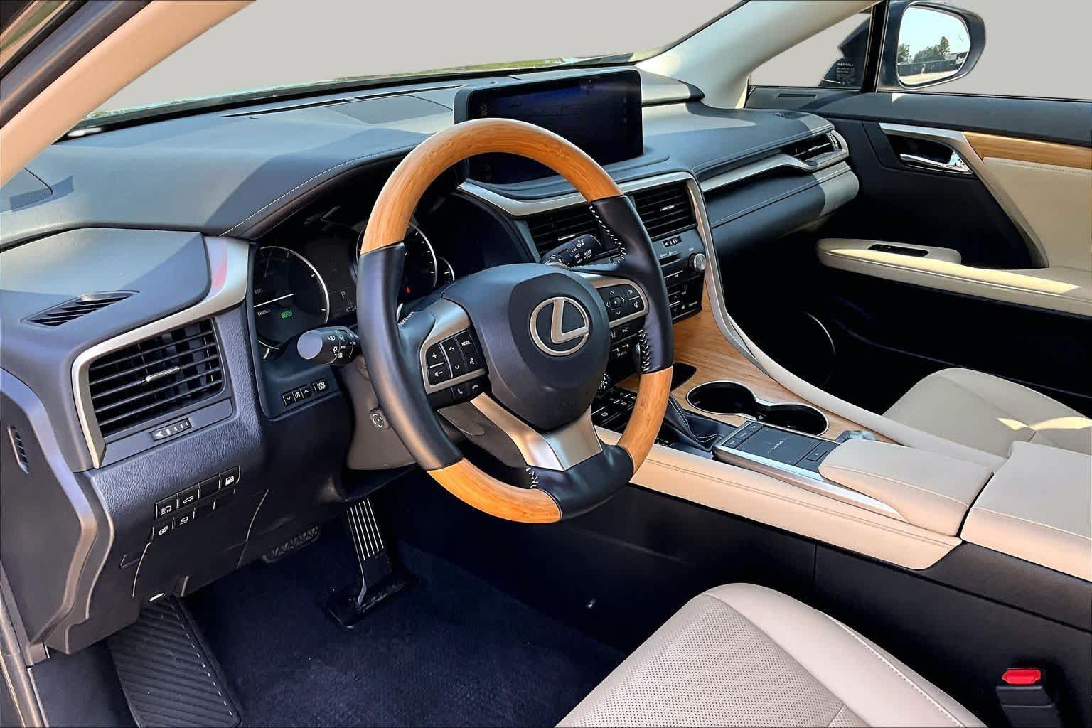 Used 2022 Lexus RX 450hL AWD w/ Premium Package image 18