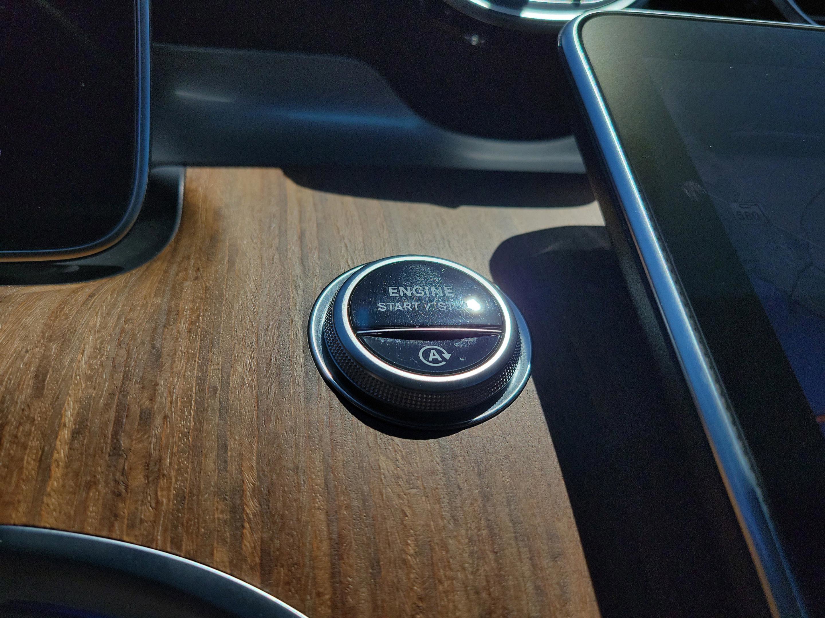 Used 2023 Mercedes-Benz C 300 Sedan image 22