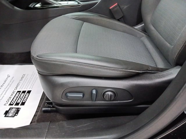 Used 2023 Buick Encore GX Select w/ Safety Package II AWD/4WD image 19