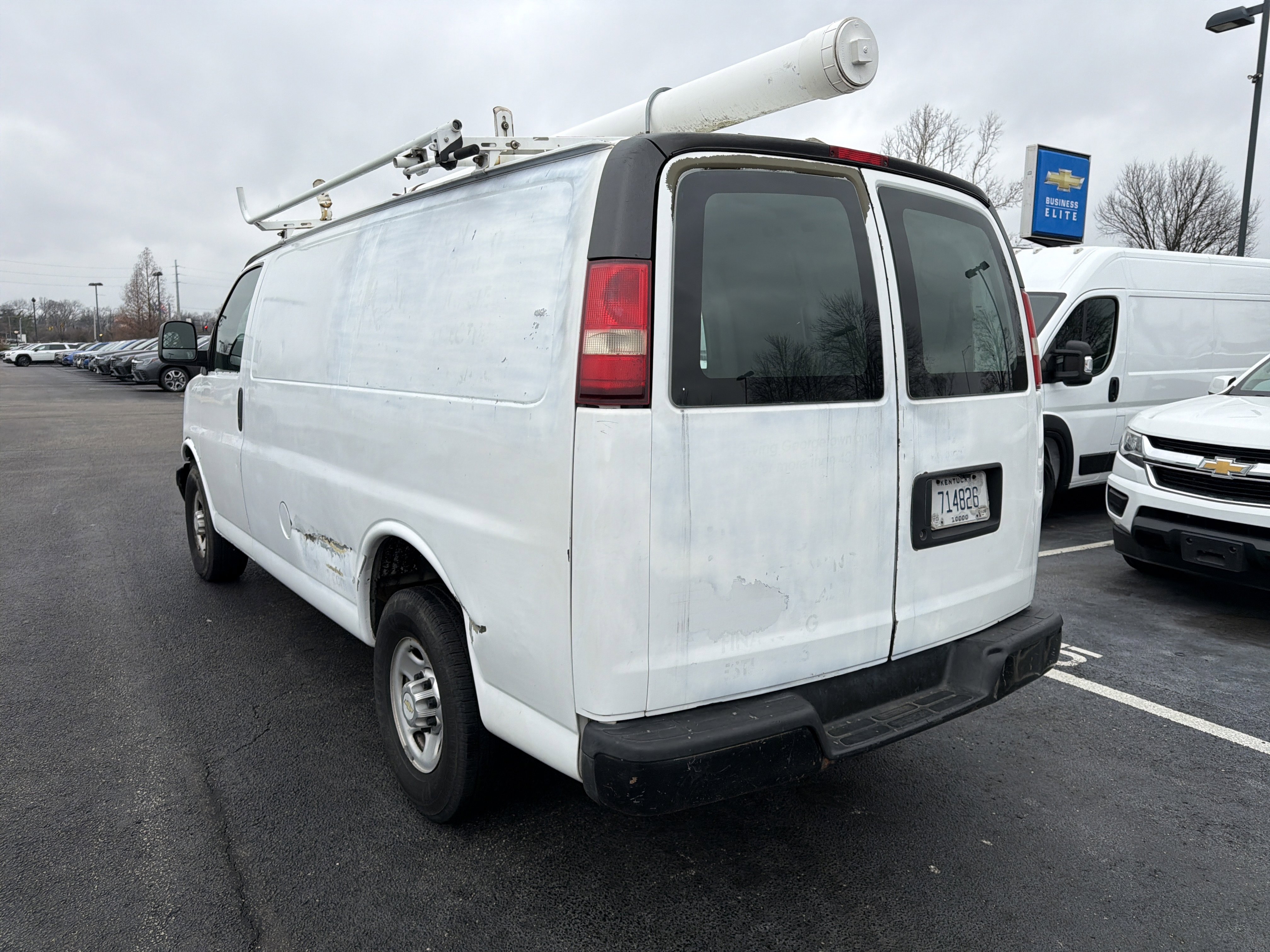 Used 2011 Chevrolet Express 2500 image 5