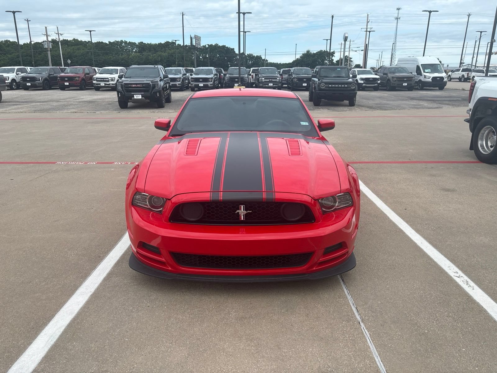 Used 2013 Ford Mustang Boss 302 w/ Boss 302 Accessory Pkg RWD image 3