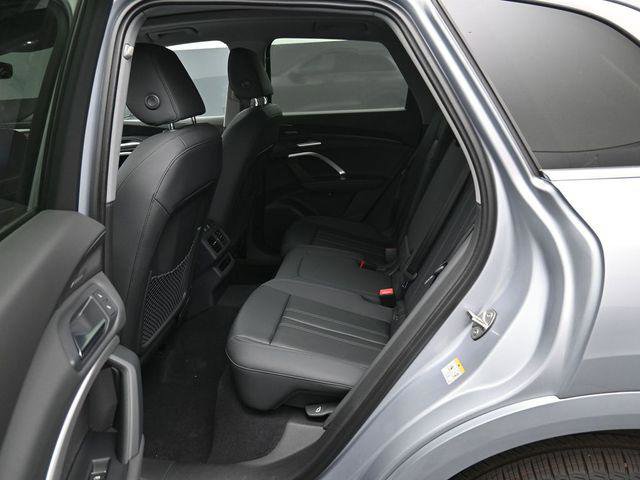 New 2026 Audi Q5 Premium Plus AWD/4WD image 11