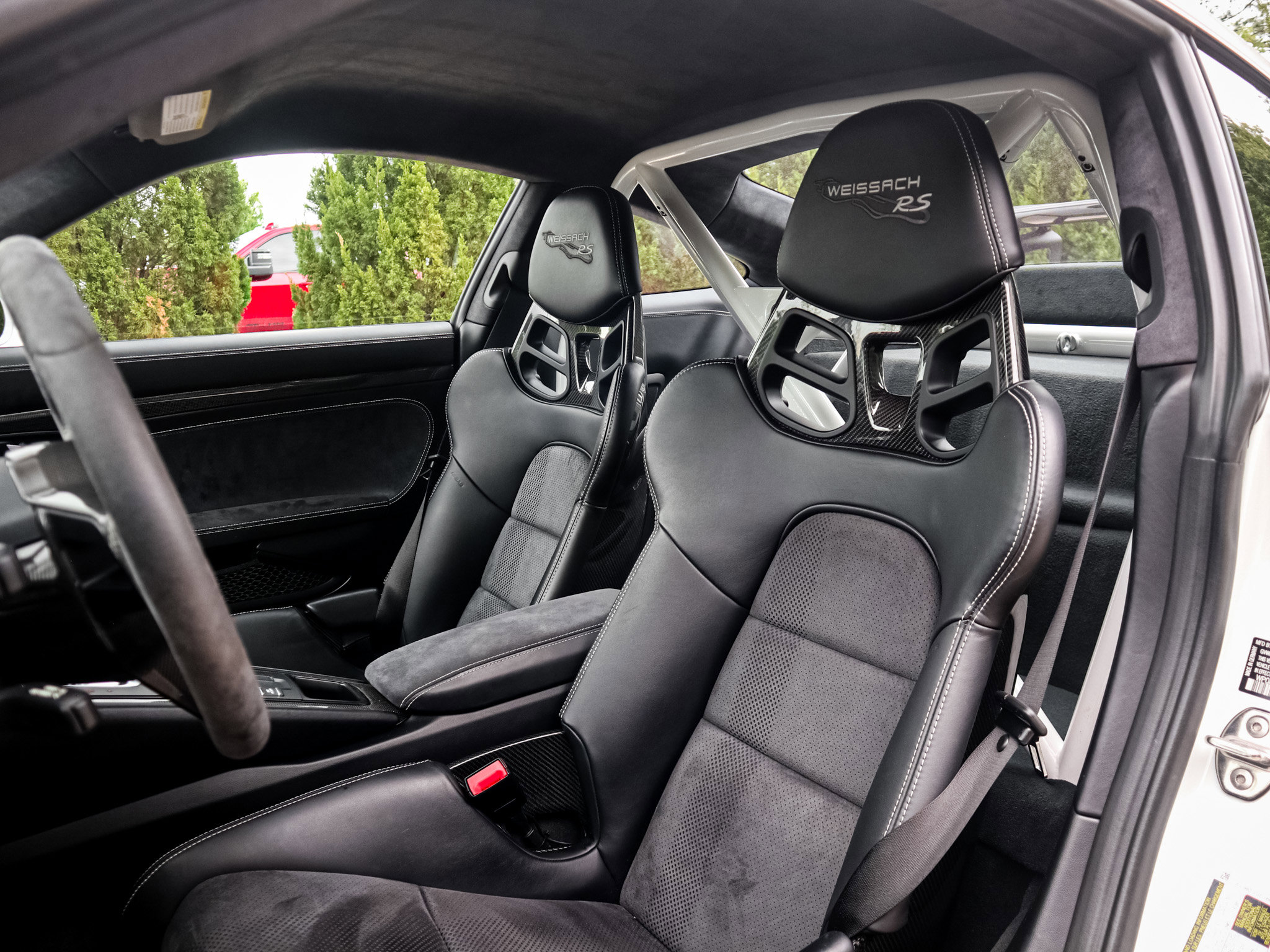 Used 2019 Porsche 911 GT3 RS w/ Weissach Package RWD image 17