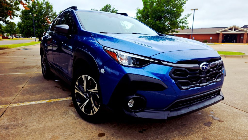 Used 2024 Subaru Crosstrek 2.0i Premium AWD/4WD image 5