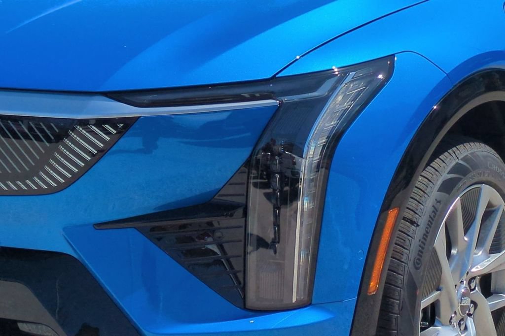 New 2026 Cadillac Optiq Luxury 1 AWD/4WD image 15