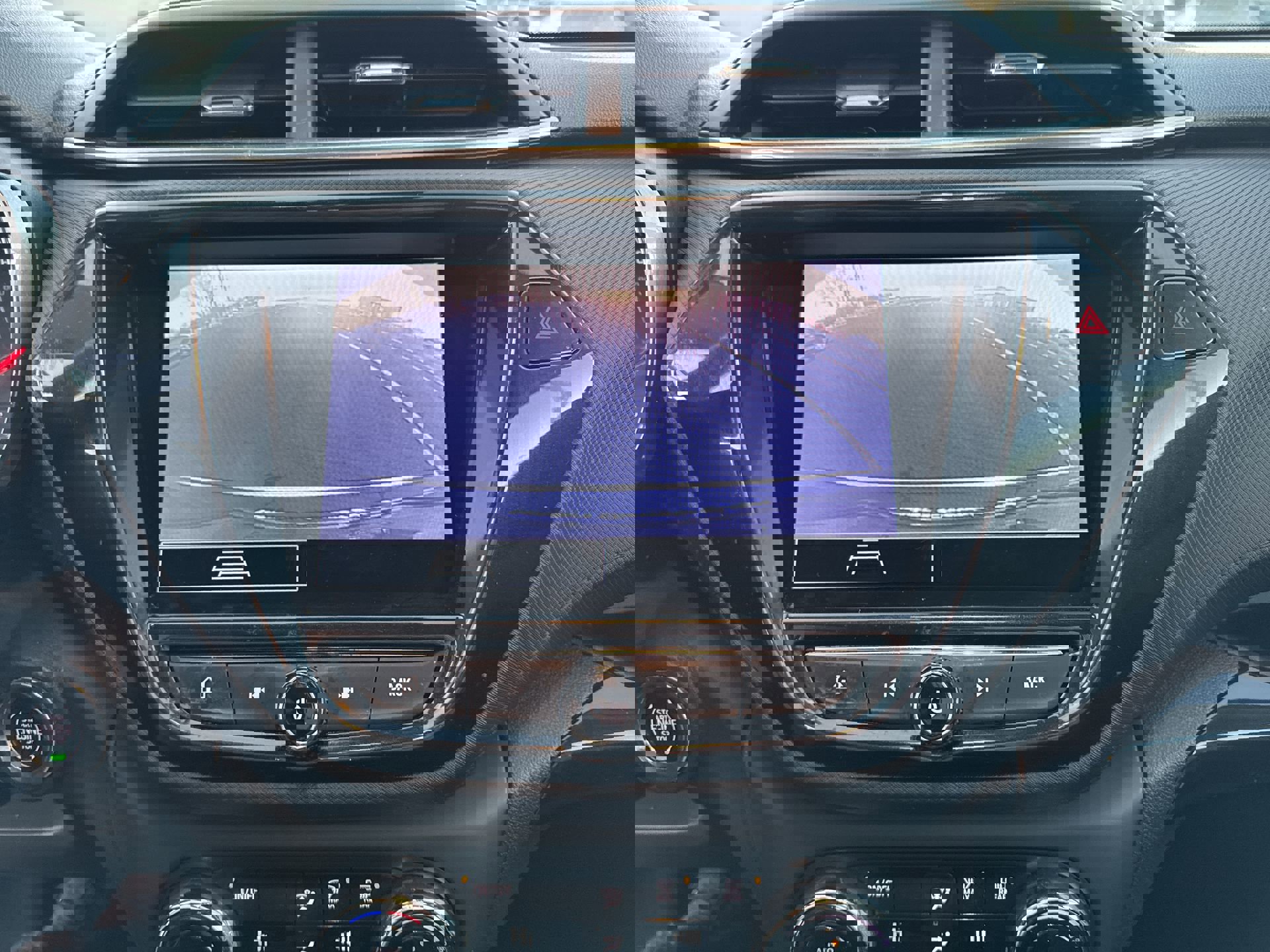 Used 2022 Chevrolet TrailBlazer LT w/ Convenience Package image 17