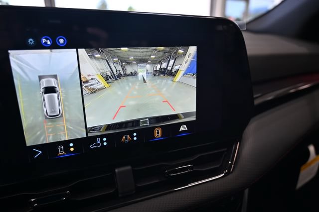 New 2027 Chevrolet Equinox RS w/ Safety and Technology Package AWD/4WD image 16