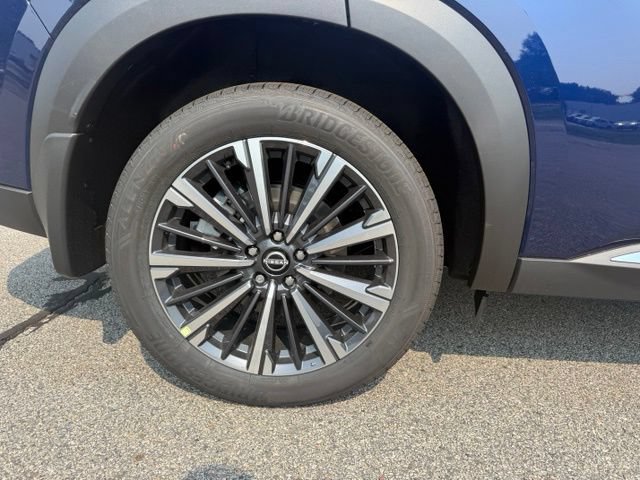 New 2026 Nissan Pathfinder Platinum AWD/4WD image 13