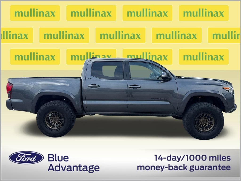 Used 2022 Toyota Tacoma SR5 w/ Technology Package RWD image 2