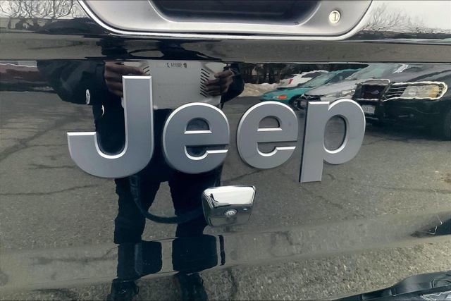 Used 2022 Jeep Gladiator Sport image 27